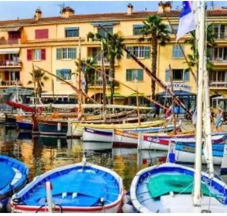 Joli T3 A 5 Mins A Pied Plage Et Port Avec Parking Sanary-sur-Mer Extérieur photo