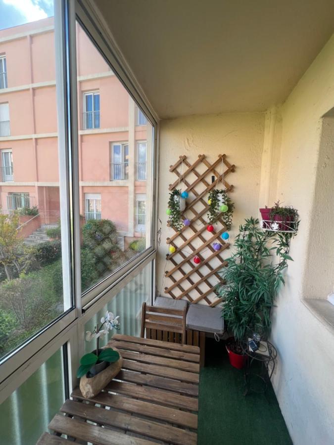 Appartement Joli T3 A 5 Mins A Pied Et Port Avec Parking Sanary-sur-Mer