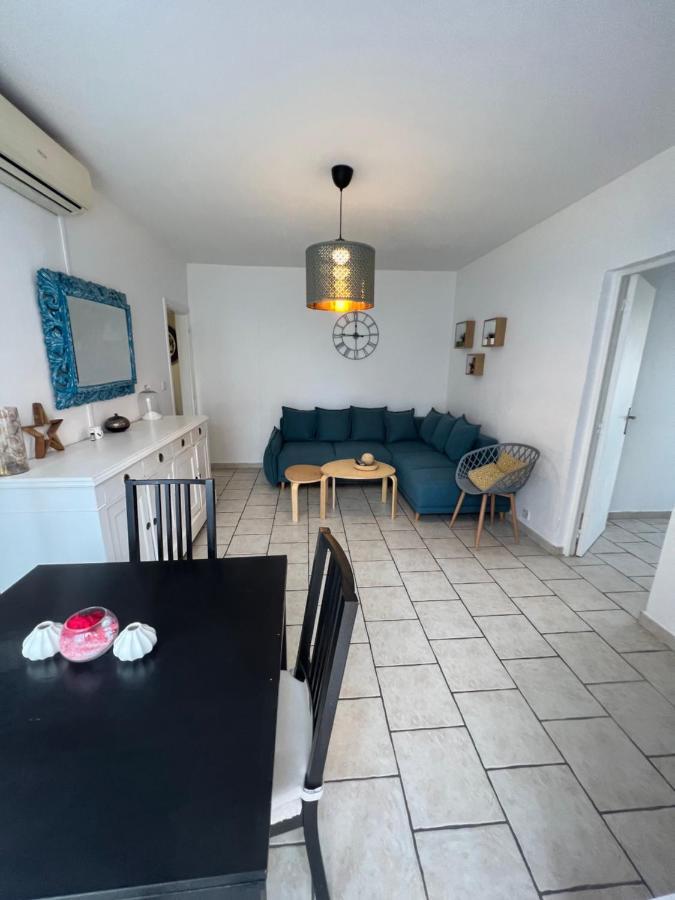 Joli T3 A 5 Mins A Pied Et Port Avec Parking Appartement *